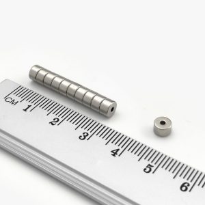 Inel cu magnet de neodim 5-1,5x3 mm - N38