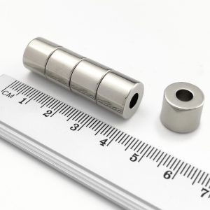 Inel magnet neodim 12-5x10 mm - N38