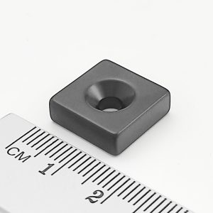Magnet bloc neodim 15x15x5 mm cu orificiu M4 (pol sud pe lateral cu orificiu), epoxidic - N42