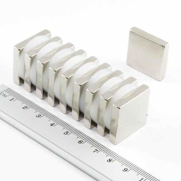 Magnet neodim bloc 25x25x5 mm - N38