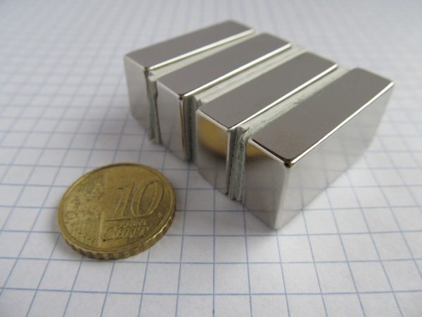 Magnet neodim bloc 30x15x8 mm - N38