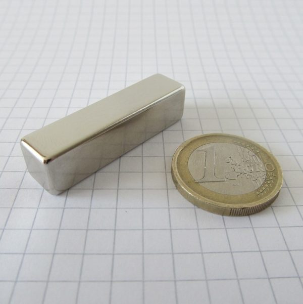 Magnet bloc neodim 40x10x10 mm - N38
