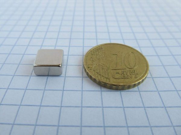 Magnet bloc neodim 7x7x3 mm - N38