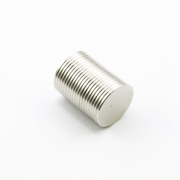 Magnet cilindric de neodim 15x1 mm - N38