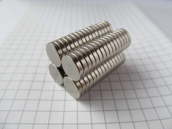 Magnet cilindric neodim 10x2 mm - N38