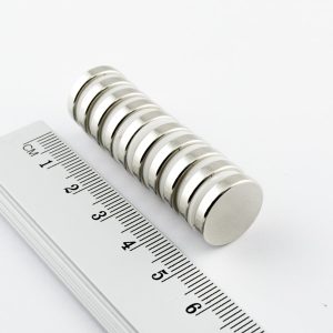 Magnet cilindric neodim 15x3 mm - N38