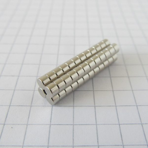 Magnet cilindric neodim 3x2 mm - N38