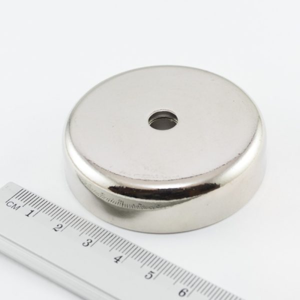 Magnet cu orificiu pentru șurub 60x15 mm