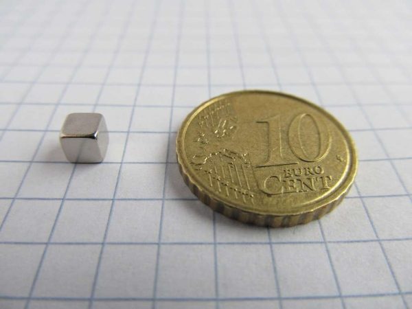 Magnet neodim cub 4x4x4 mm - N42