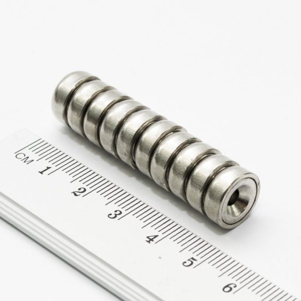 Magnet oală cu orificiu pentru șurub 12x5 mm