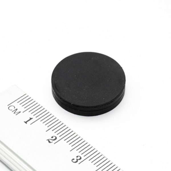 Magnet oală filet interior 22x6 mm acoperit cu cauciuc