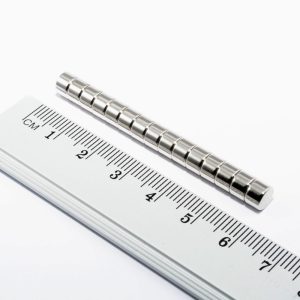 Cilindru magnet neodim 6x4 mm - N38