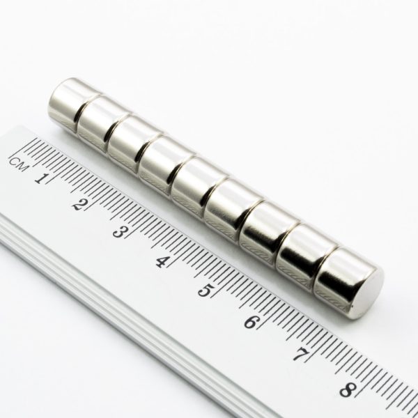 Cilindru cu magnet de neodim 10x8 mm - N42