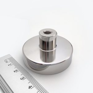 Magnet cu oală cu mufă șurub 48x12 mm