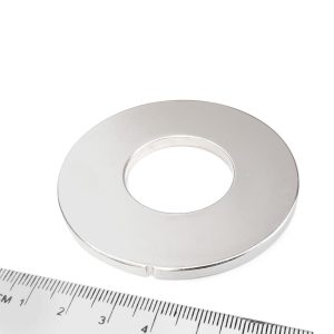 Inel cu magnet de neodim 66,5-30x4 mm (până la 150°C) - N35SH