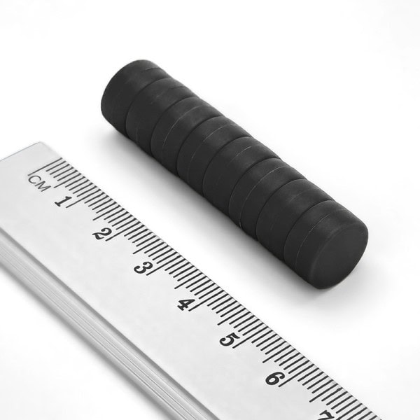 Magnet neodim cilindru 12,7×6,4 mm – N35 în plastic, negru - imagine 2