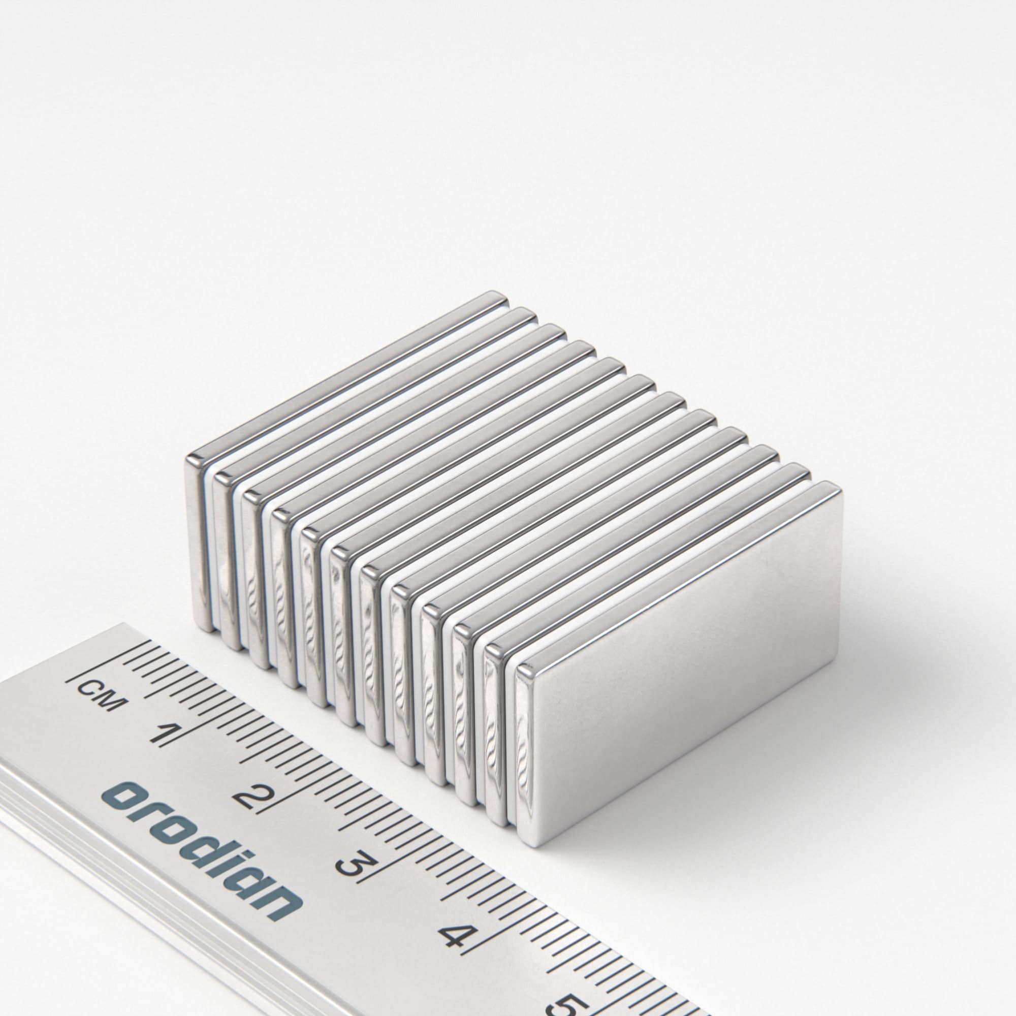 Magnet neodim bloc 30×15×2 mm – N38