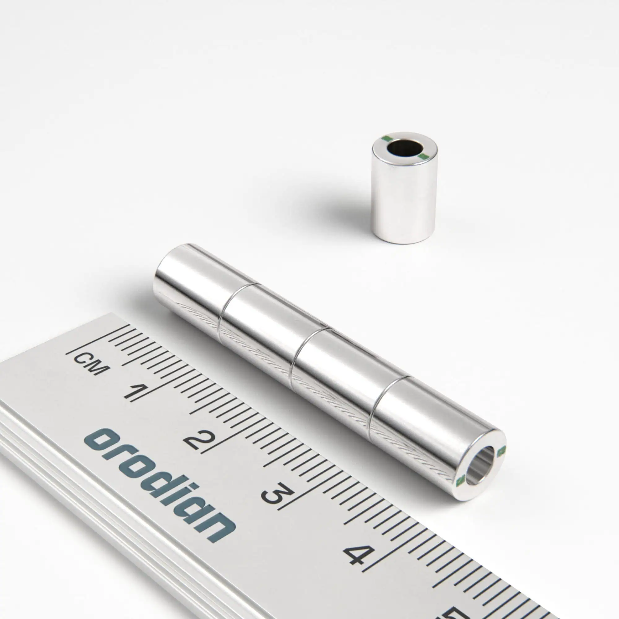 Magnet neodim inel 7-3,7×10 mm – N42
